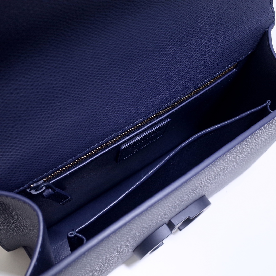 30 Montaigne Bag Dark Blue Grained Calfskin